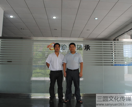 �c�R��(j��ng)����Ӱ